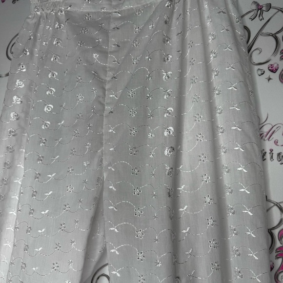 Pants floral embroidered white lounge flowy lounge lightweight flowers shimmer - Picture 6 of 9